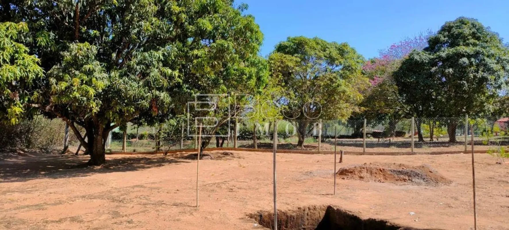 Oportunidade única!  Excelente terreno localizado na Mansões Flamboyant, Setor H...