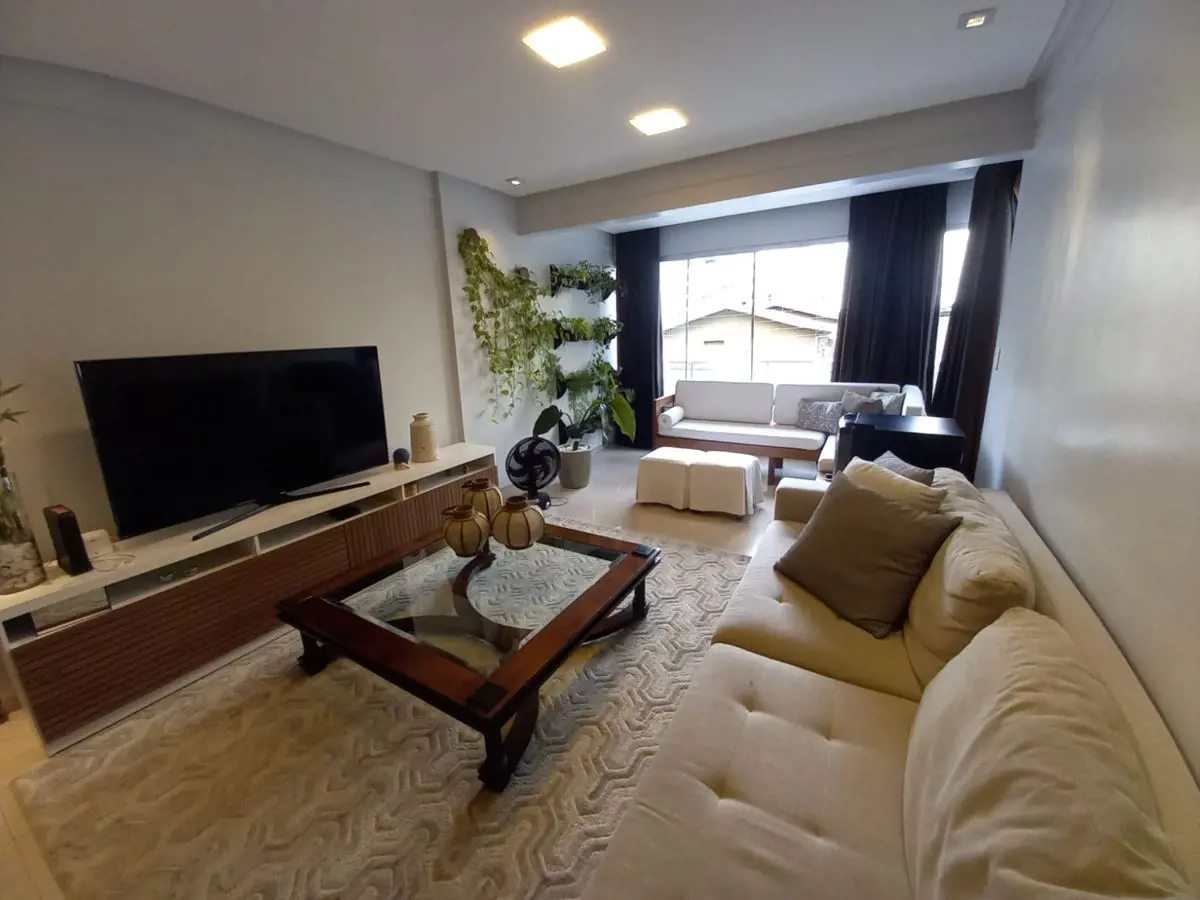 Imóvel para investidores.Apartamento já alugado com renda mensal de R$ 2.800,00....