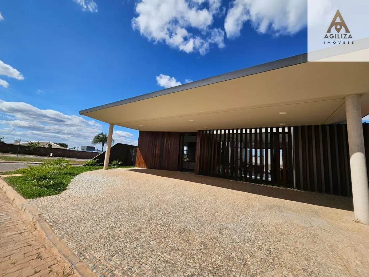 Excelente Casa Recém Construída Moderna e de Médio Padrão Para Locação, Estilo A...