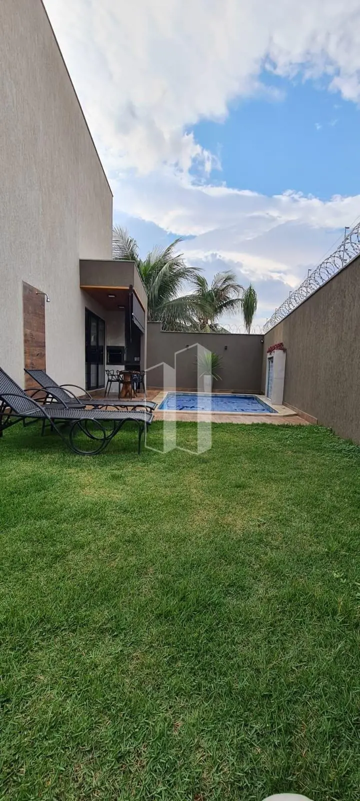 O sobrado do seus sonhos na Vila Rezende. Imóvel completo, semi-mobiliado, tudo ...