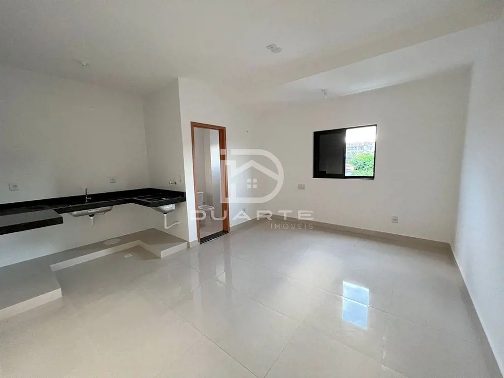 Kitnet próxima a UniEvangélica, Residencial Bluelife 4, Cidade Universitária:Amb...