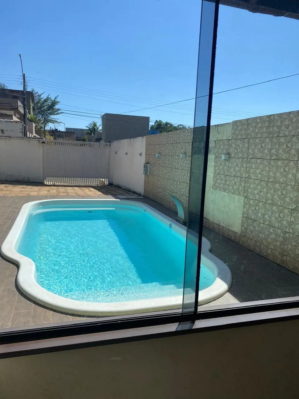 LINDA CASA RESIDENCIAL HAWAI 180M² DE CASANascente total,2 quartos mais um quart...