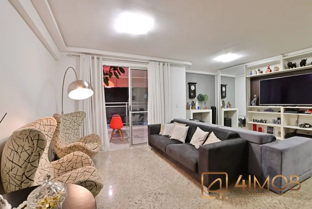 Apartamento reformado à Venda - 3 Suítes | Alto PadrãoApresentamos este magnífic...