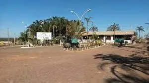 Vendo lote no Condomínio Privê Morada Sul Etapa C.- Lote com 927m²;- Nascente;- ...