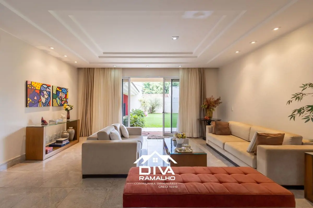 Excelente casa com 02 pavimentos / Área de 540m², com habite-se, Design contempo...