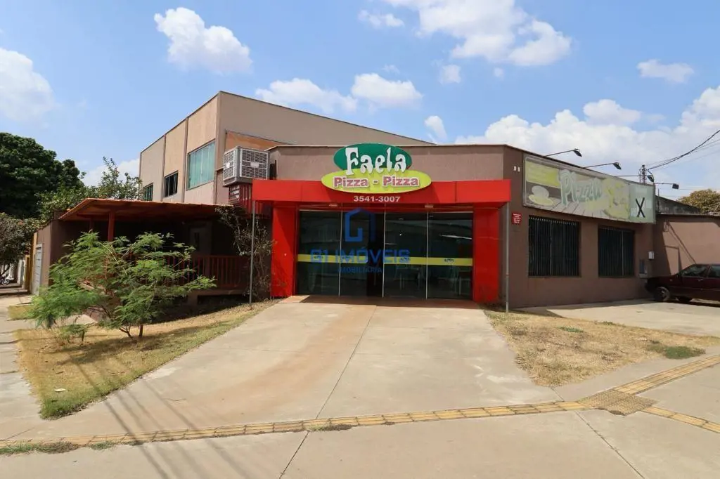 IMÓVEL COMERCIAL E RESIDENCIAL-Excelente localização em frente ao Colégio Expove...