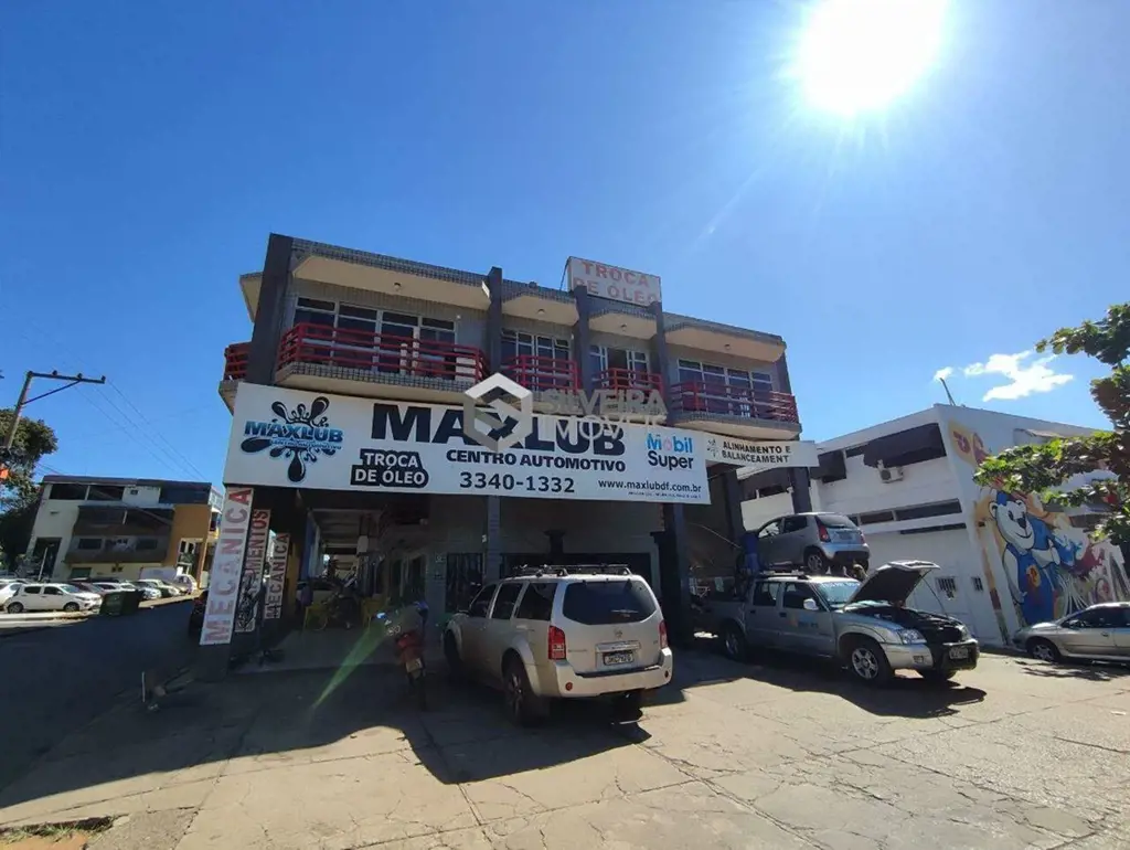 Oportunidade Única: Prédio Comercial e Residencial à Venda! Prédio de 02 pavimen...