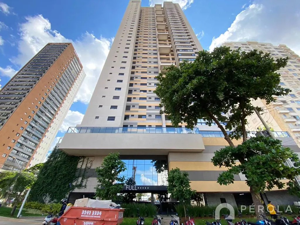 Apartamento com dois quartos sendo uma suíte, sala para dois ambientes, sacada, ...