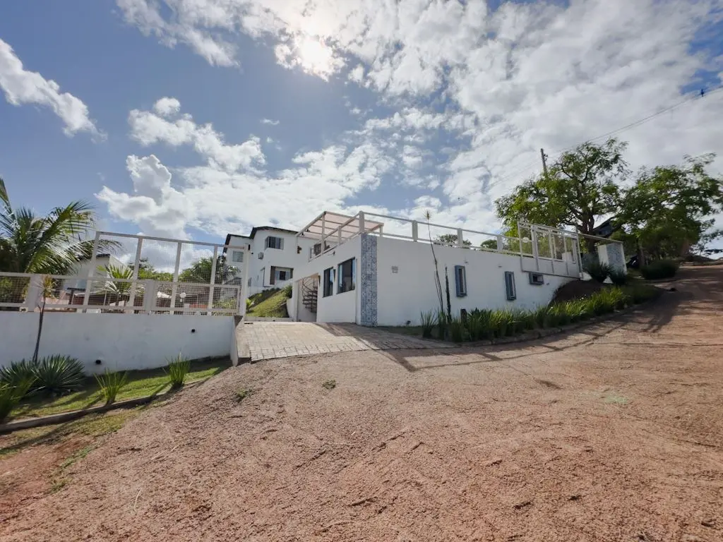 CASA INCRÍVEL NO SOLAR DA SERRA!Se você vislumbra EXCLUSIVIDADE E QUALIDADE DE V...