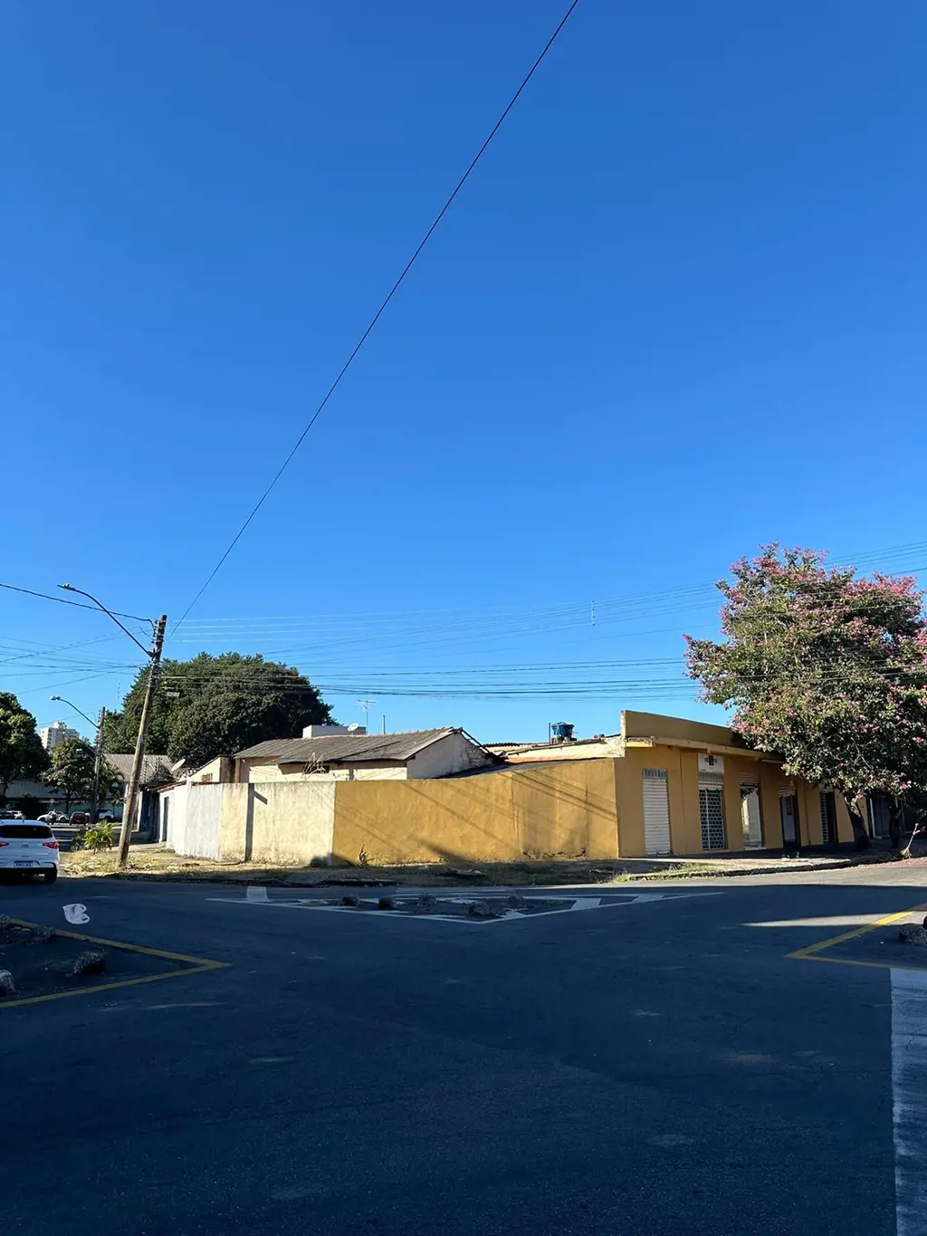 ÁOPORTUNIDADE ÚNICA! IMÓVEL MISTO (RESIDENCIAL E COMERCIAL) EM ÁREA ESTRATÉGICA!...